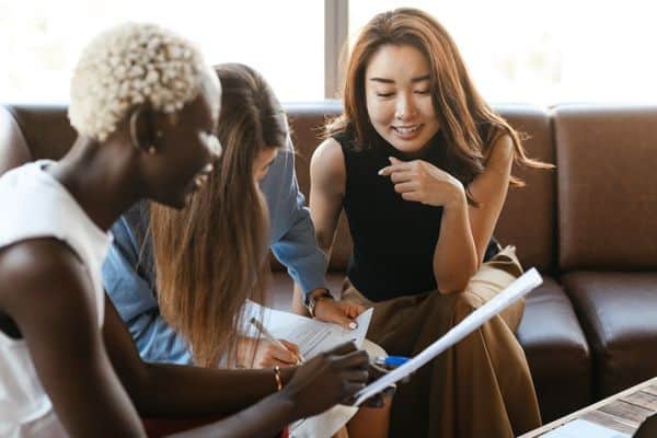 21 Jobs That Don’t Suck – Make Money & Be Happy