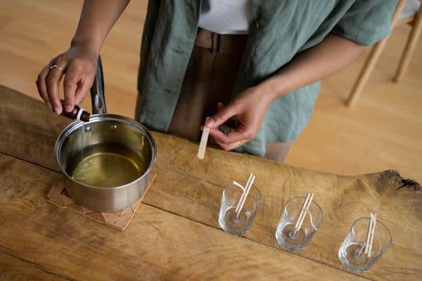Make $1,000’s Selling Candles From Home