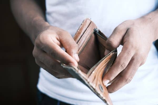 How To Budget Money On Low Income (11 Best Ways)