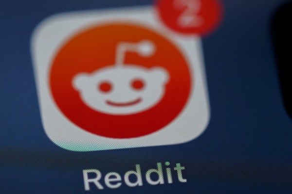 16 Best Investing Subreddits (Plus More)