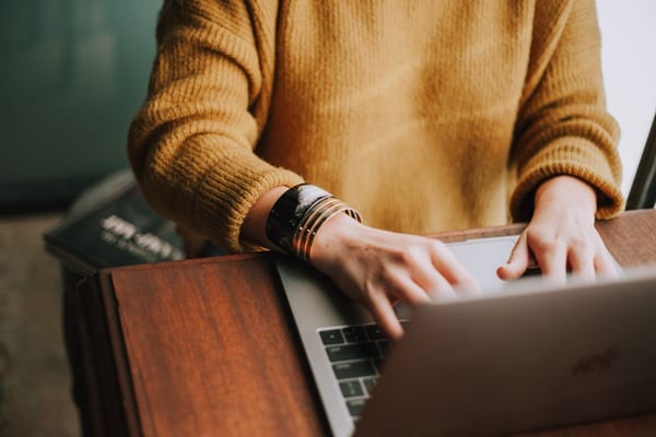 32 Side Income Ideas For Students To Make Easy Money