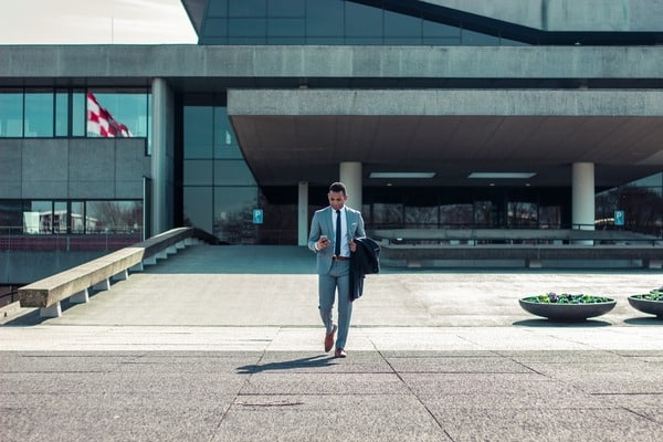 Ultimate New Job Checklist (Steps for Career Success)